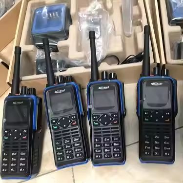 Купить Kirisun DP810 DMR Digital Handheld Two-way Radio with 2000-2500mah Battery 5W Output and 1024 Channels онлайн изготовление