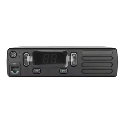 Dm1400D Цифровой аналоговый грузовик с двусторонними радиосвязями Dm1400 Дальность действия 50 км Dm1400 Черный конвертер базовой станции